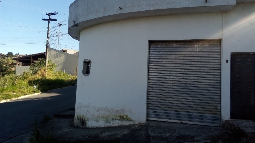 #1498 - Salão Comercial para Locação em Mairiporã - SP