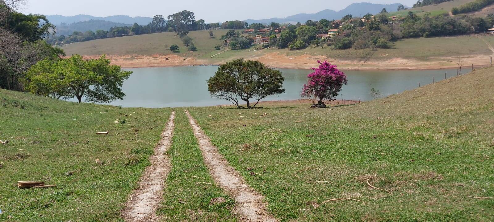 #2099 - Chácaras Represa para Venda em Piracaia - SP