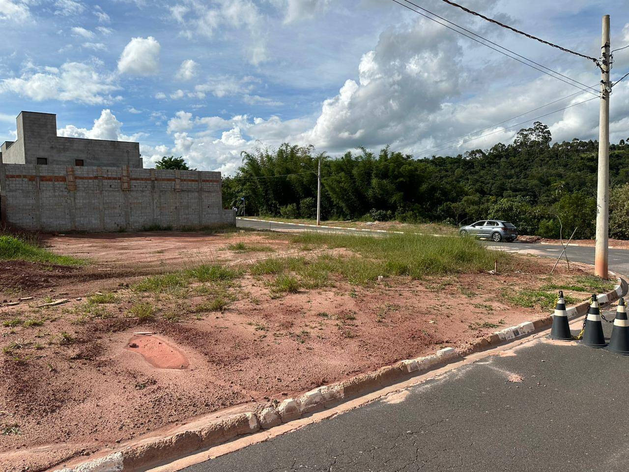 #2256 - Terreno em condomínio para Venda em Bom Jesus dos Perdões - SP