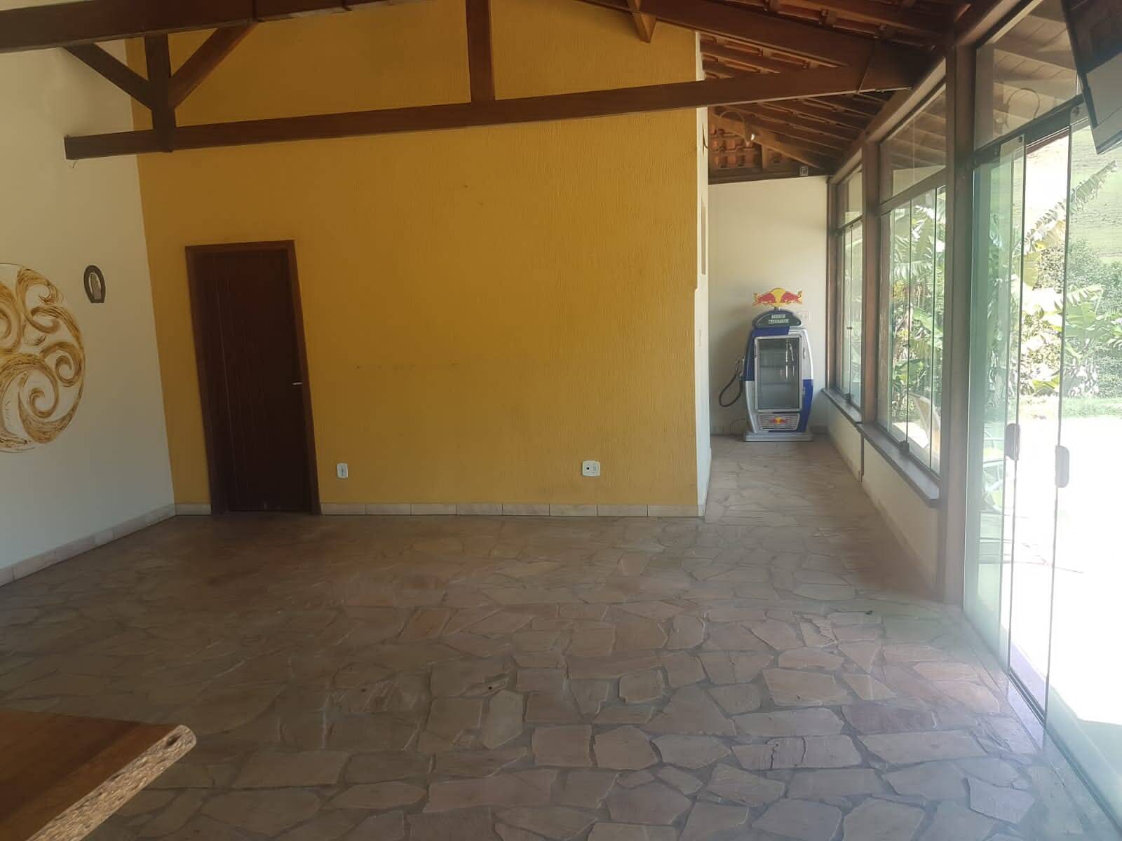 Fazenda em Cachoeira Paulista/São Paulo — Ref QNWFDV — Imagem 9