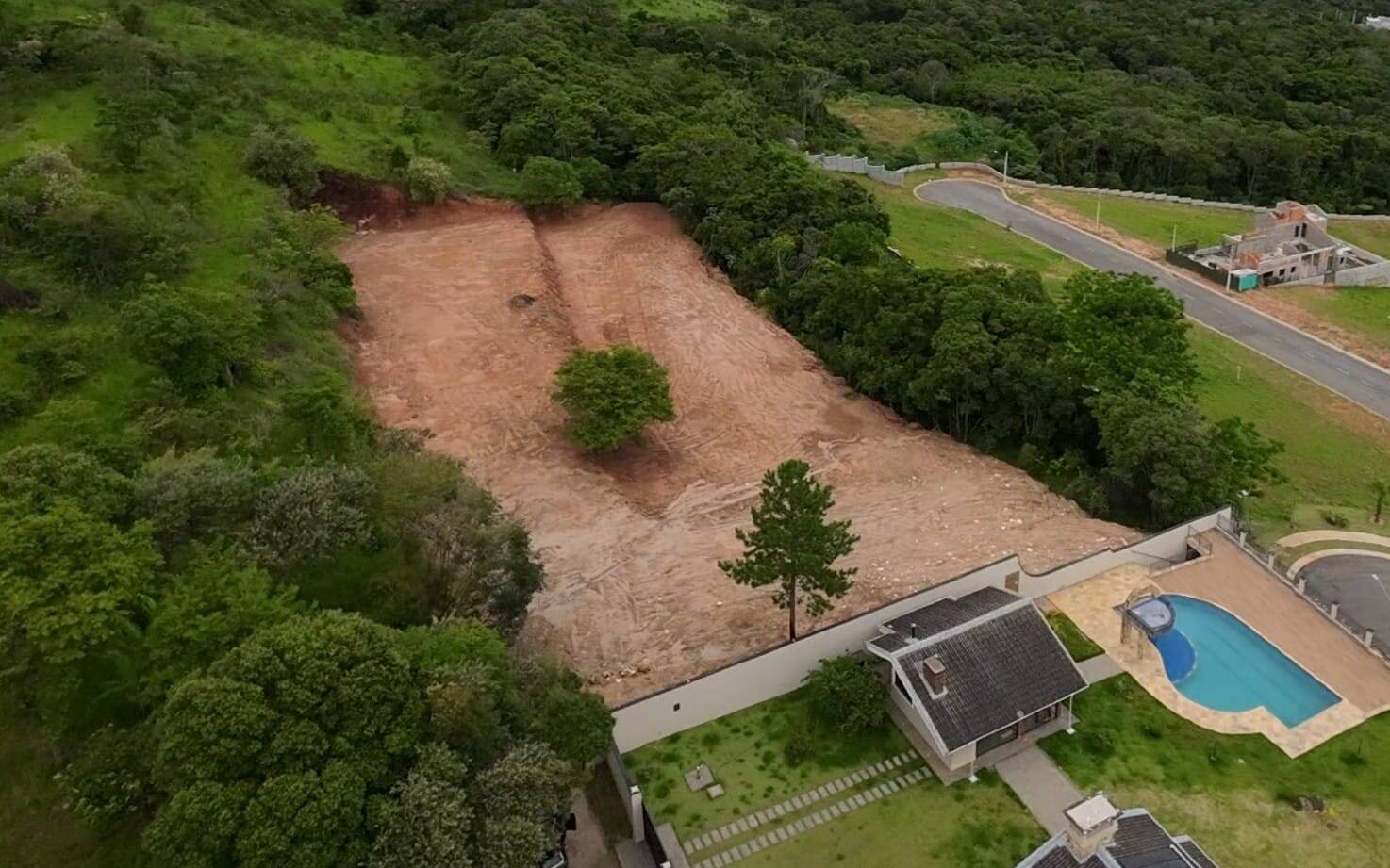 #1886 - Terreno em condomínio para Venda em Atibaia - SP