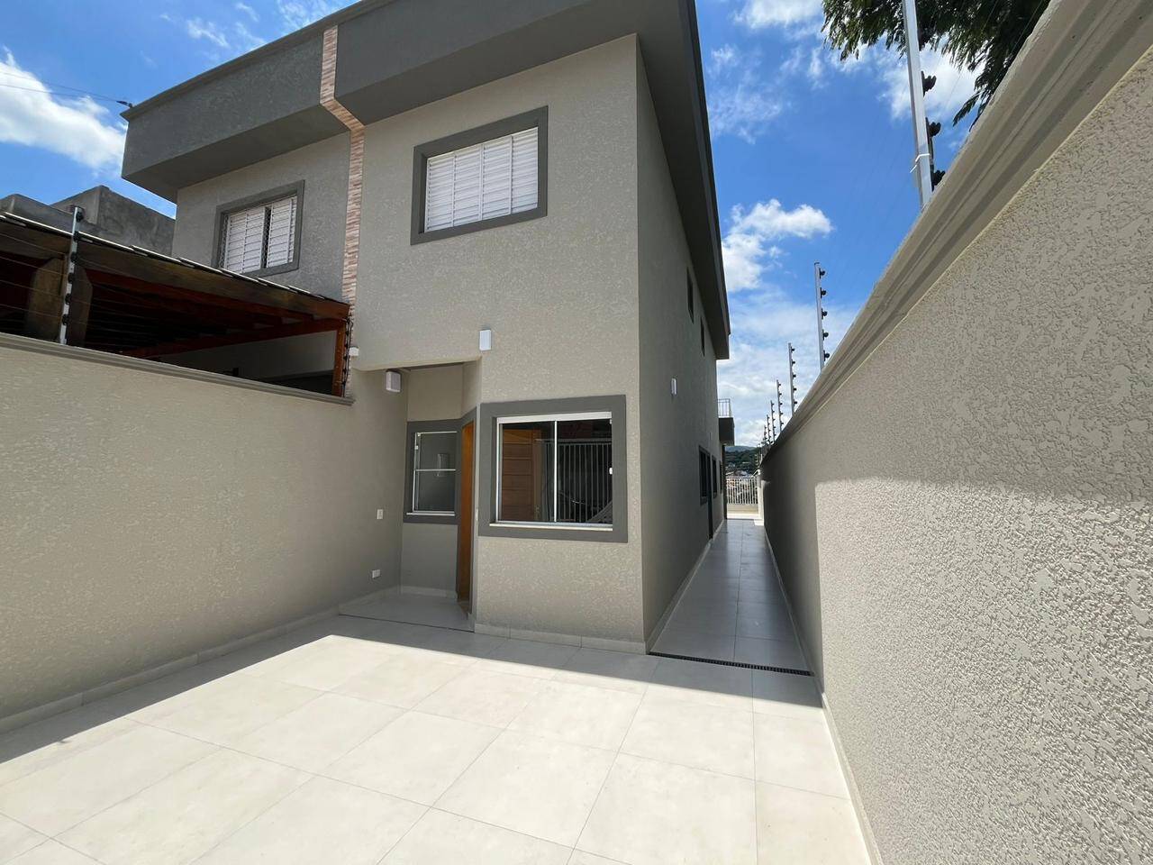 #0672 - Sobrado para Venda em Atibaia - SP