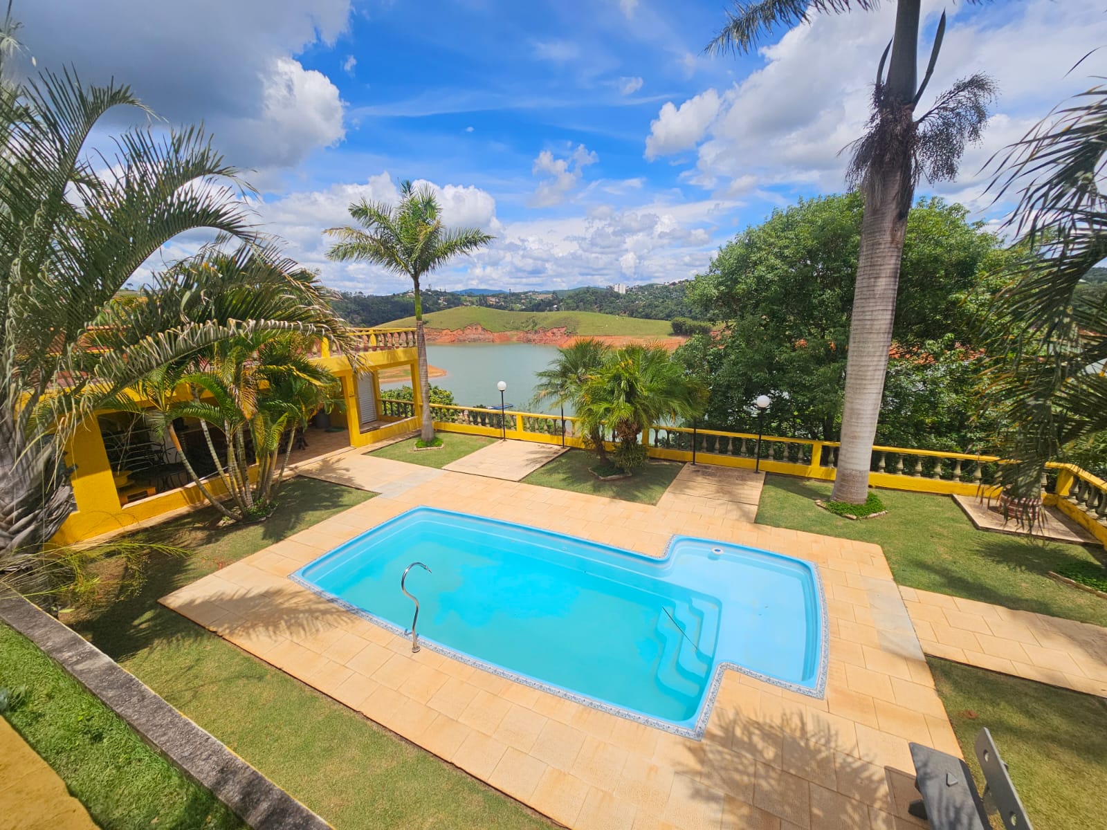 #2781 - Chácaras Represa para Venda em Igaratá - SP