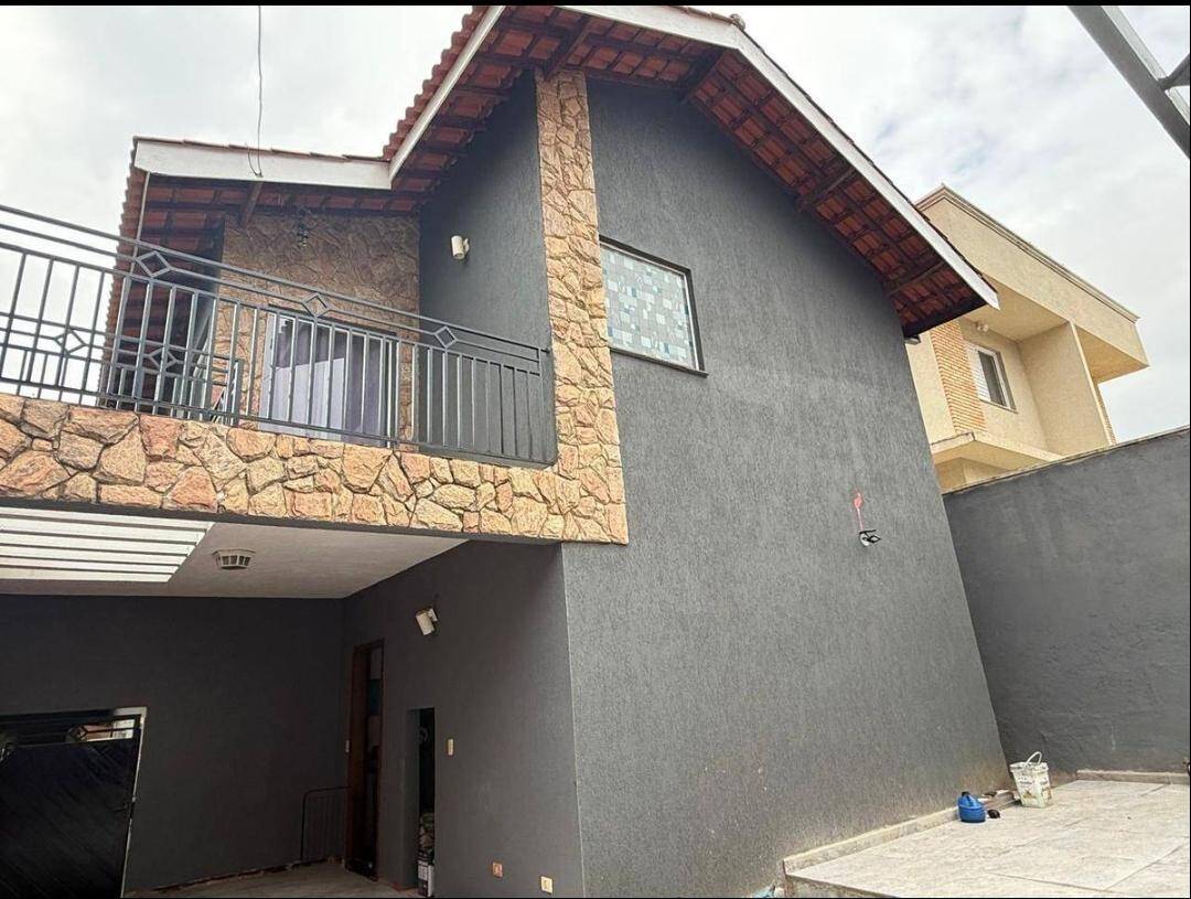 #2860 - Casa para Venda em Atibaia - SP