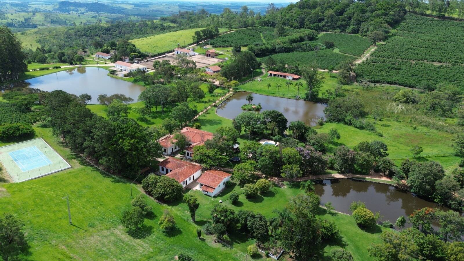 #1864 - Fazenda para Venda em Amparo - SP