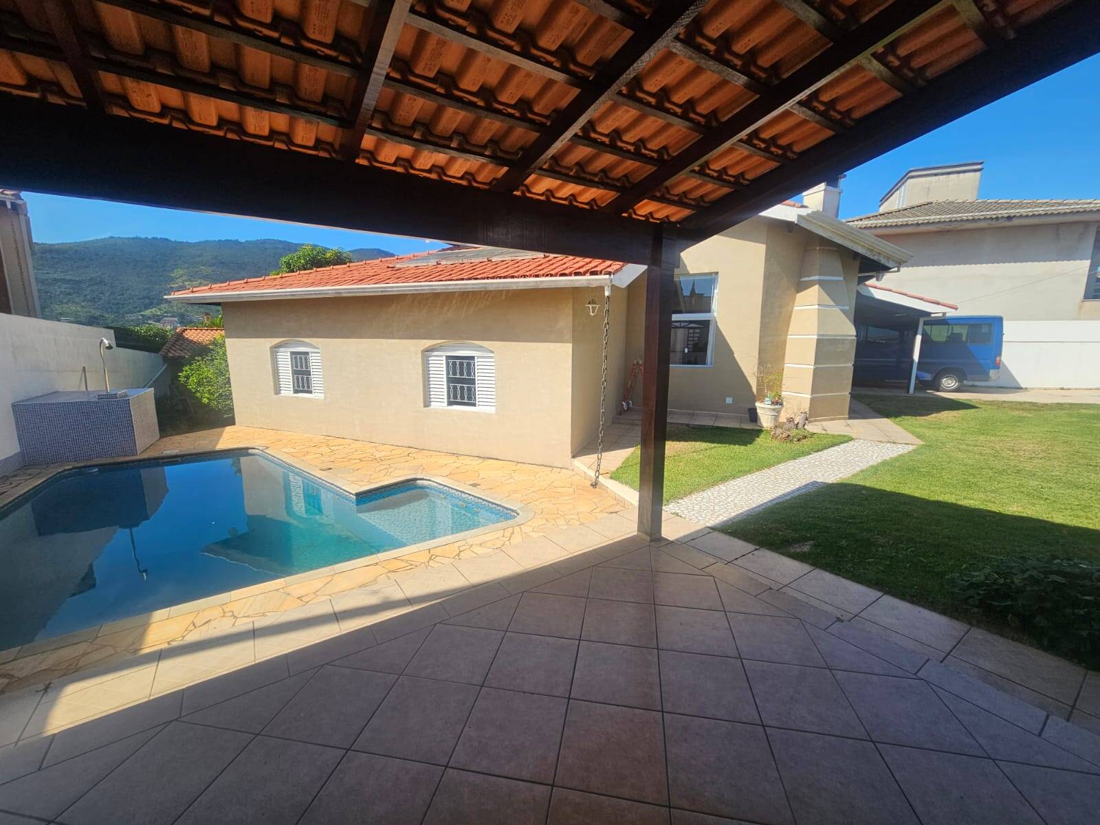 #2304 - Casa para Venda em Atibaia - SP
