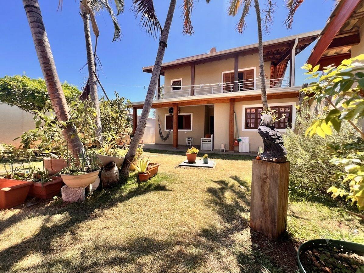 #2878 - Casa para Venda em Atibaia - SP