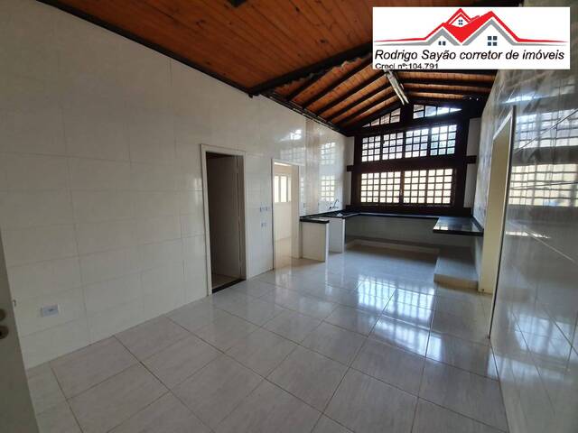 Casa para Venda em Atibaia - 5