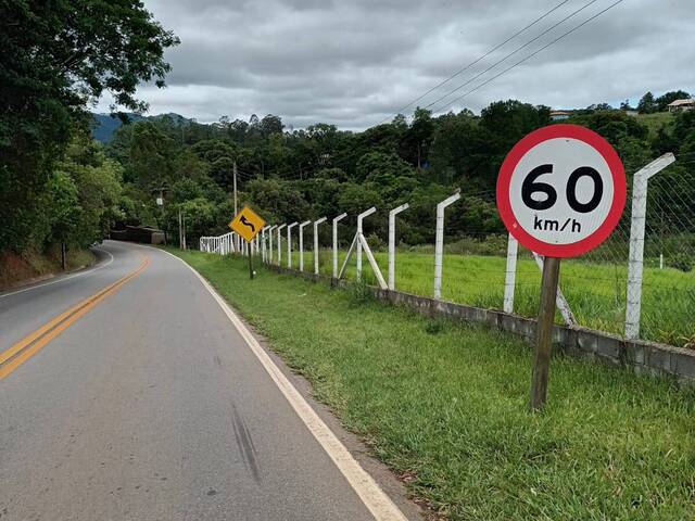 Área para Venda em Vargem - 5