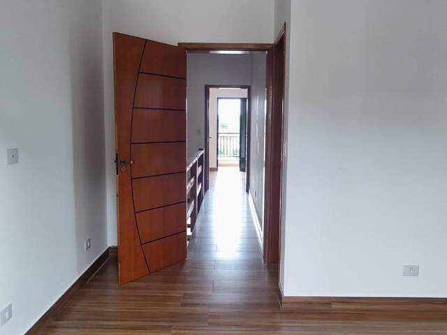 Casa para Venda em Atibaia - 4