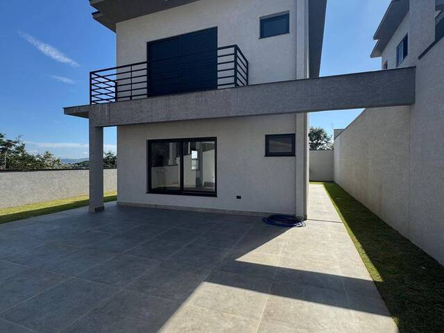 #2695 - Casa em condomínio para Locação em Atibaia - SP - 1