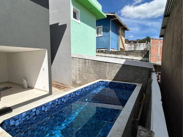 Venda em Jundiaizinho (Terra Preta) - Mairiporã